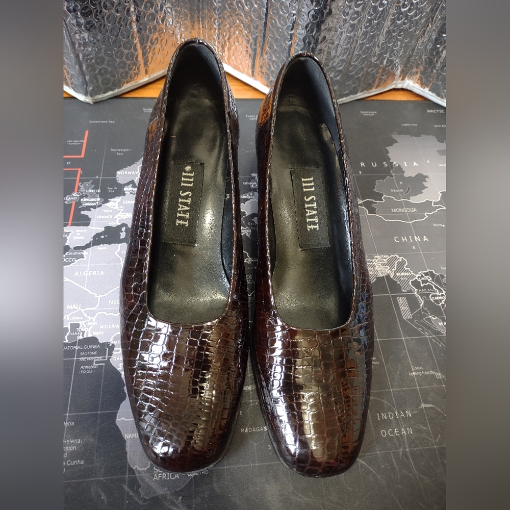 111 State brown croc embossed block heel size 8M made in Spain